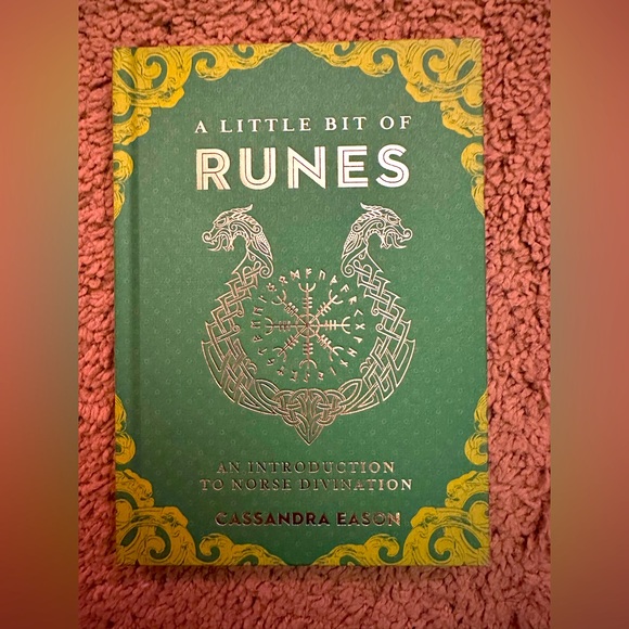 A little Bit of Runes - Picture 1 of 3